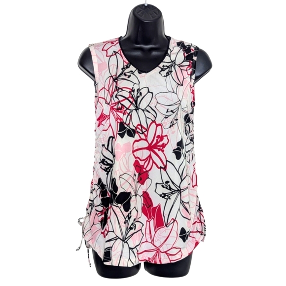 Take Nine Tops - 🎉 Take Nine Maternity Sleeveless Blouse (M)